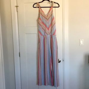 Super cute linen romper in great condition